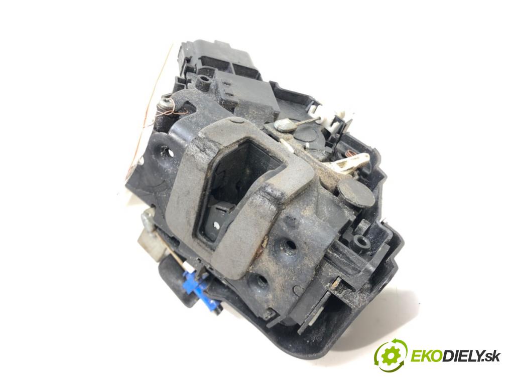 FORD MONDEO IV Turnier (BA7) 2007 - 2015    1.8 TDCi 92 kW [125 KM] olej napędowy 2007 - 2012  zámok přední část pravý 8M2A-R21812