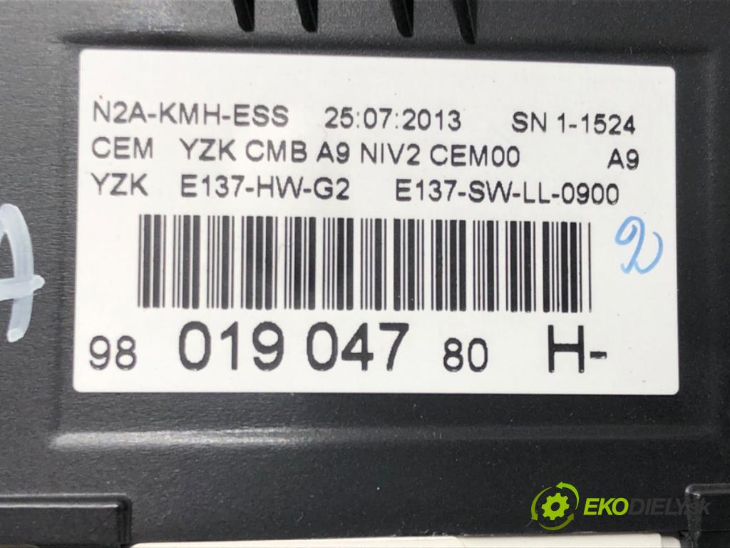 PEUGEOT 208 I (CA_, CC_) 2012 - 2022    1.2 VTI 82 60 kW [82 KM] benzyna 2012 - 2022  Prístrojovka 9801904780 (Prístrojové dosky, displeje)