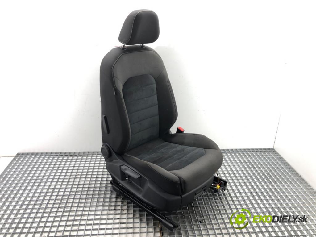 VW GOLF VII Variant (BA5, BV5) 2013 - 2022    1.4 TSI 103 kW [140 KM] benzyna 2013 - 2017  Sedadlo pravy  (Sedačky, sedadlá)