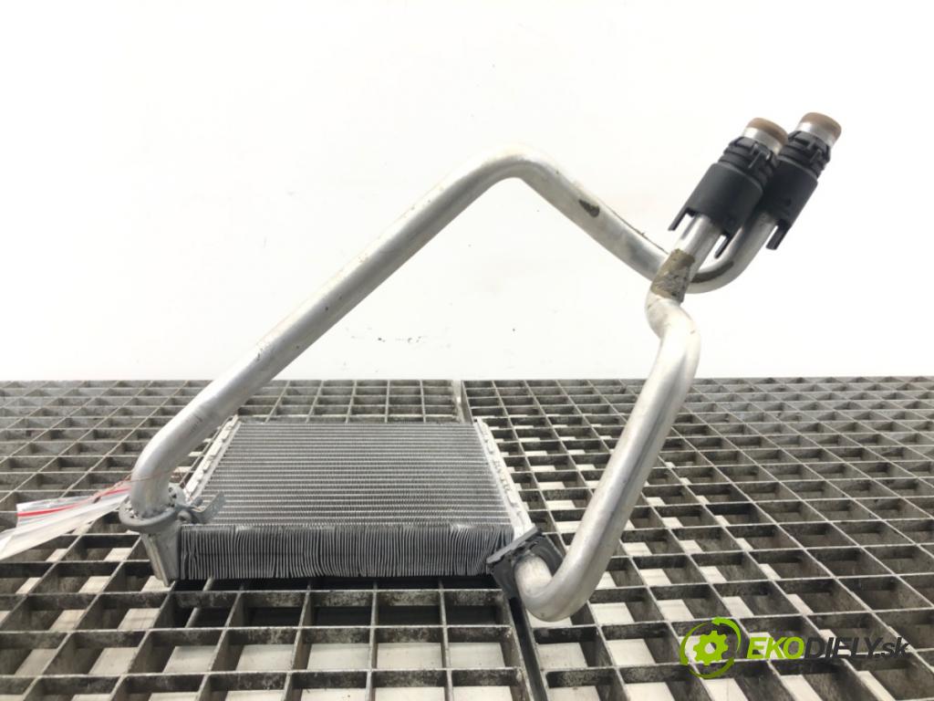 VW GOLF VII Variant (BA5, BV5) 2013 - 2022    1.4 TSI 103 kW [140 KM] benzyna 2013 - 2017  Výhrevné teleso, radiátor kúrenia 5Q0819031 (Radiátory kúrenia)