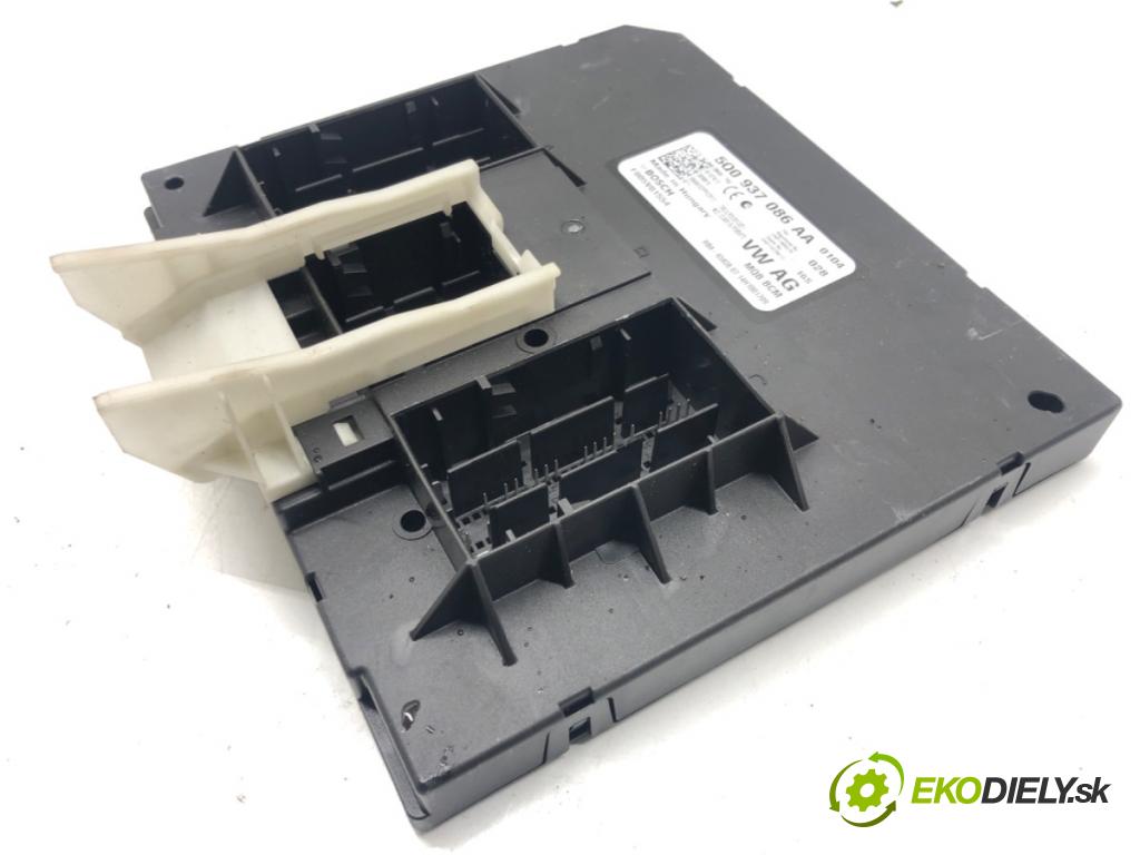 VW GOLF VII Variant (BA5, BV5) 2013 - 2022    1.4 TSI 103 kW [140 KM] benzyna 2013 - 2017  Modul komfortu 5Q0937086AH (Moduly komfortu)