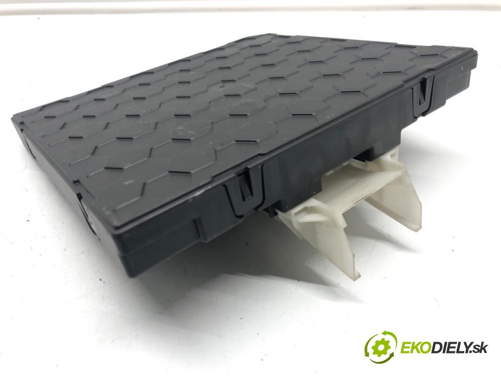 VW GOLF VII Variant (BA5, BV5) 2013 - 2022    1.4 TSI 103 kW [140 KM] benzyna 2013 - 2017  Modul komfortu 5Q0937086AH (Moduly komfortu)