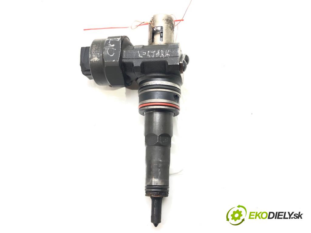 VW PASSAT B5.5 (3B3) 2000 - 2005    1.9 TDI 74 kW [101 KM] olej napędowy 2000 - 2005  POMPOWTRYSKIWACZ 0414720015 038130073J (Vstrekovače)