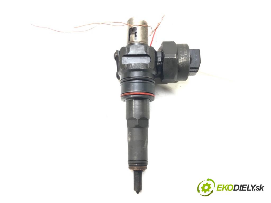 VW PASSAT B5.5 (3B3) 2000 - 2005    1.9 TDI 74 kW [101 KM] olej napędowy 2000 - 2005  POMPOWTRYSKIWACZ 0414720015 038130073J (Vstrekovače)