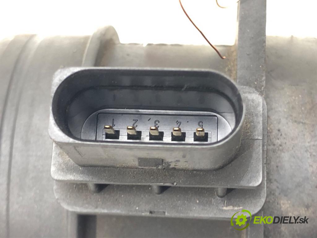 VW PASSAT B6 Variant (3C5) 2005 - 2011    2.0 TDI 103 kW [140 KM] olej napędowy 2005 - 2009  Váha vzduchu 03G906461C (Váhy vzduchu)