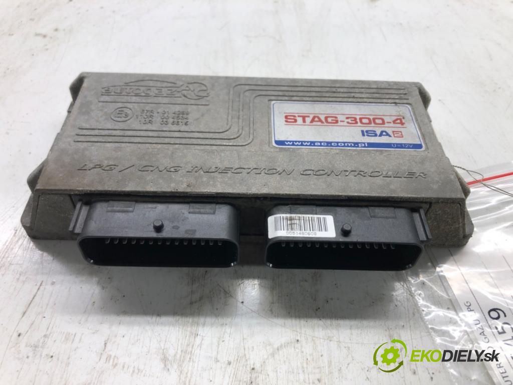 VW PASSAT B6 Variant (3C5) 2005 - 2011    2.0 TDI 103 kW [140 KM] olej napędowy 2005 - 2009  nastavovač svod, potrubí 03L129086V (Ostatní)