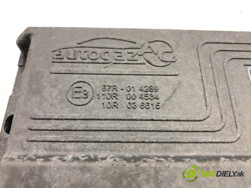 VW PASSAT B6 Variant (3C5) 2005 - 2011    2.0 TDI 103 kW [140 KM] olej napędowy 2005 - 2009  nastavovač svod, potrubí 03L129086V (Ostatní)