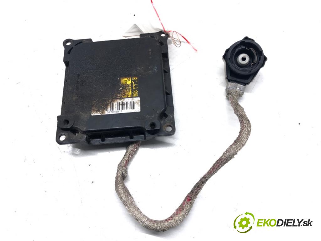 TOYOTA AVENSIS Kombi (_T25_) 2003 - 2008    2.2 D-4D (ADT251_) 110 kW [150 KM] olej napędowy 2  Menič XENON  (Riadiace jednotky xenónu)