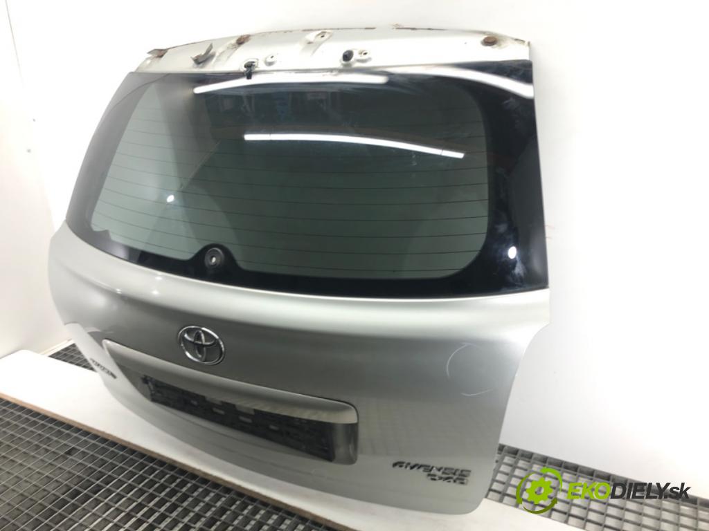 TOYOTA AVENSIS Kombi (_T25_) 2003 - 2008    2.2 D-4D (ADT251_) 110 kW [150 KM] olej napędowy 2  zadní část kapota  (Zadní kapoty)