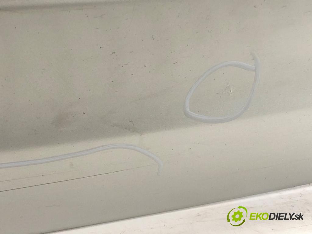 TOYOTA AVENSIS Kombi (_T25_) 2003 - 2008    2.2 D-4D (ADT251_) 110 kW [150 KM] olej napędowy 2  zadní část kapota  (Zadní kapoty)