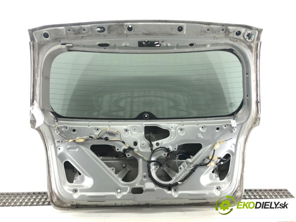 TOYOTA AVENSIS Kombi (_T25_) 2003 - 2008    2.2 D-4D (ADT251_) 110 kW [150 KM] olej napędowy 2  zadní část kapota  (Zadní kapoty)