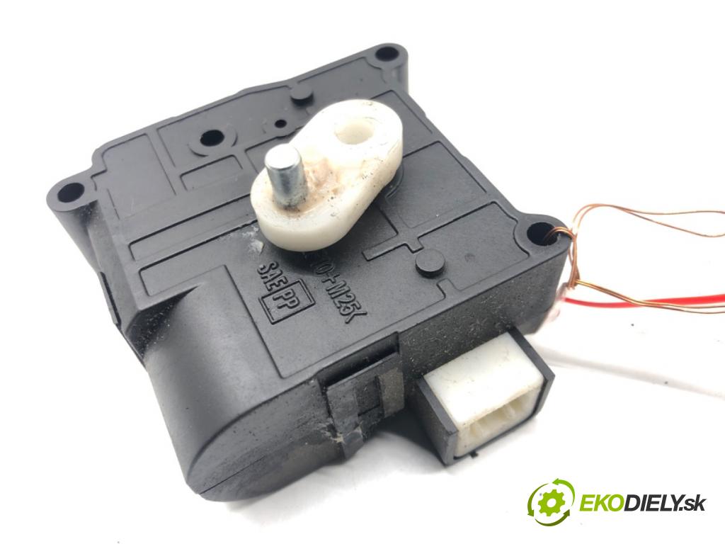 TOYOTA AVENSIS Kombi (_T25_) 2003 - 2008    2.2 D-4D (ADT251_) 110 kW [150 KM] olej napędowy 2  Motorček kúrenia 113800-2051 (Motorčeky kúrenia)