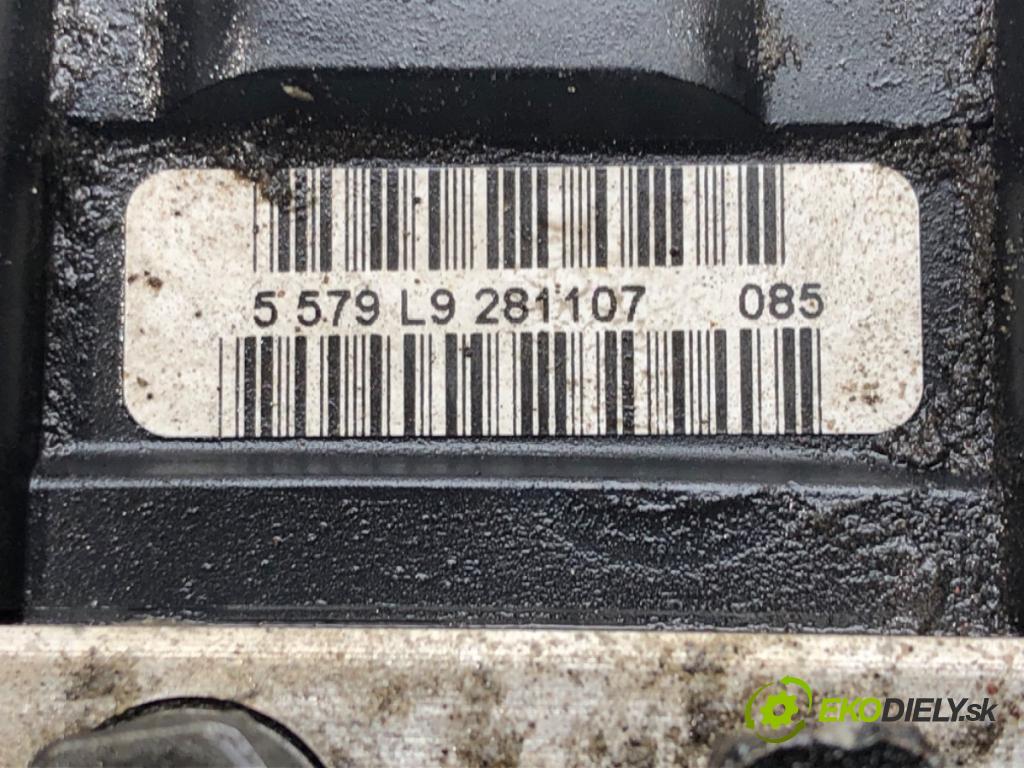AUDI A4 B7 Avant (8ED) 2004 - 2008    2.0 96 kW [130 KM] benzyna 2004 - 2008  Pumpa ABS 8E061451 (Pumpy ABS)
