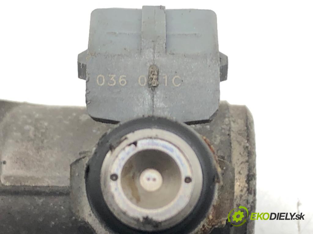 SEAT LEON (1M1) 1999 - 2006    1.4 16V 55 kW [75 KM] benzyna 1999 - 2006  Lišta vstrekovacia Vstrekovacie ventily 036133319B (Vstrekovacie lišty)