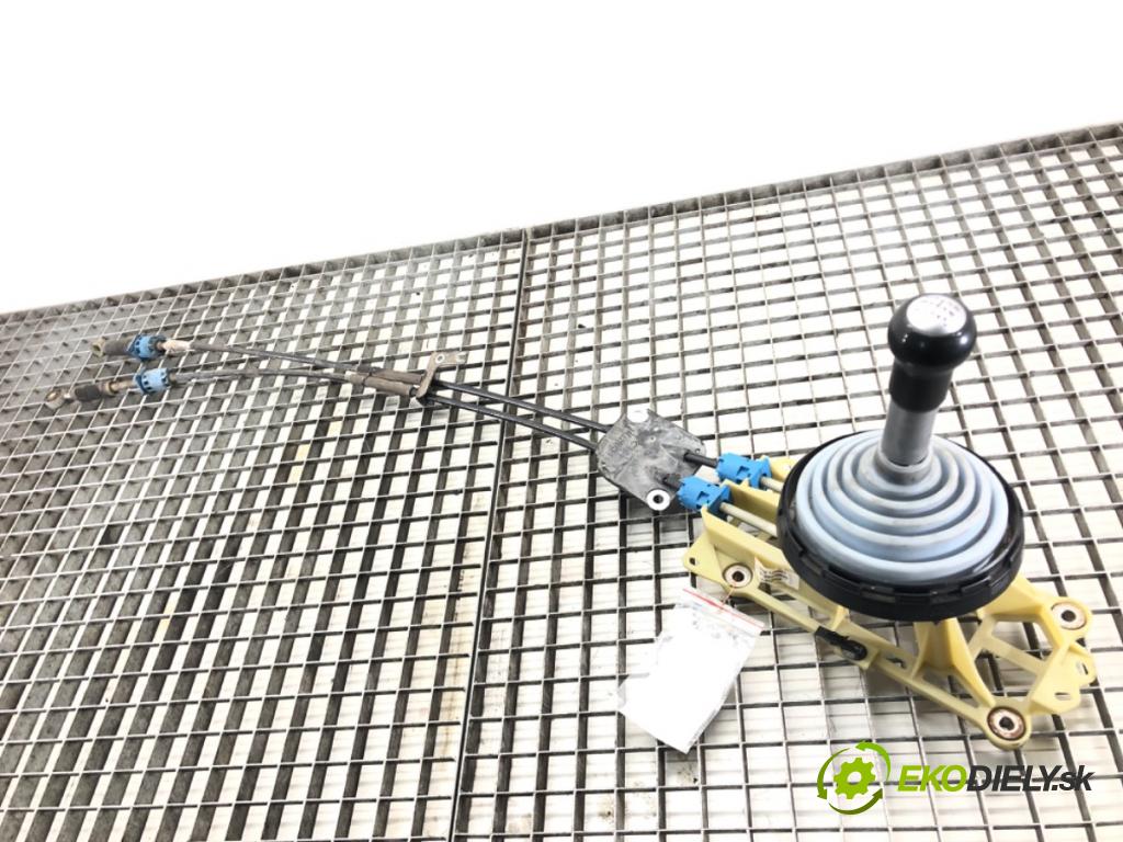 MITSUBISHI COLT VI (Z3_A, Z2_A) 2002 - 2012    1.3 70 kW [95 KM] benzyna 2004 - 2012  Kulisa MN178047 (Rýchlostné páky / kulisy)