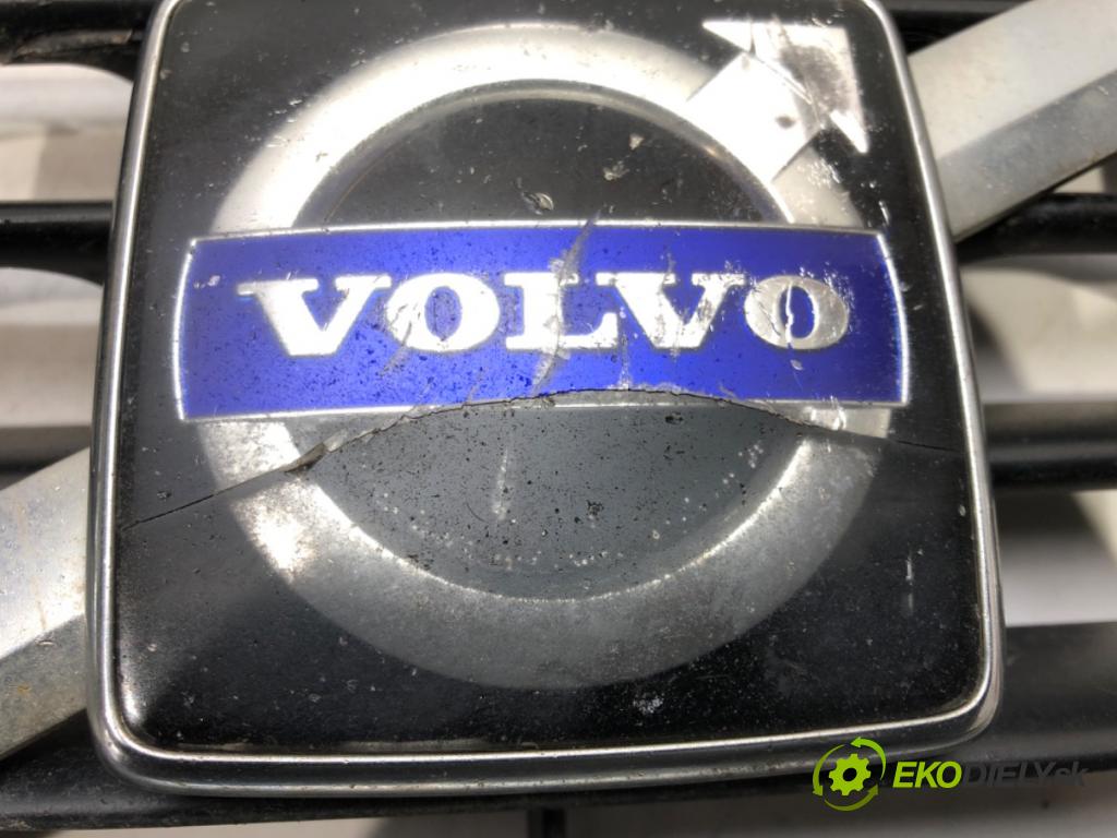 VOLVO C30 (533) 2006 - 2013    2.0 D 100 kW [136 KM] olej napędowy 2006 - 2012  Mriežka maska 30657194 (Mriežky, masky)