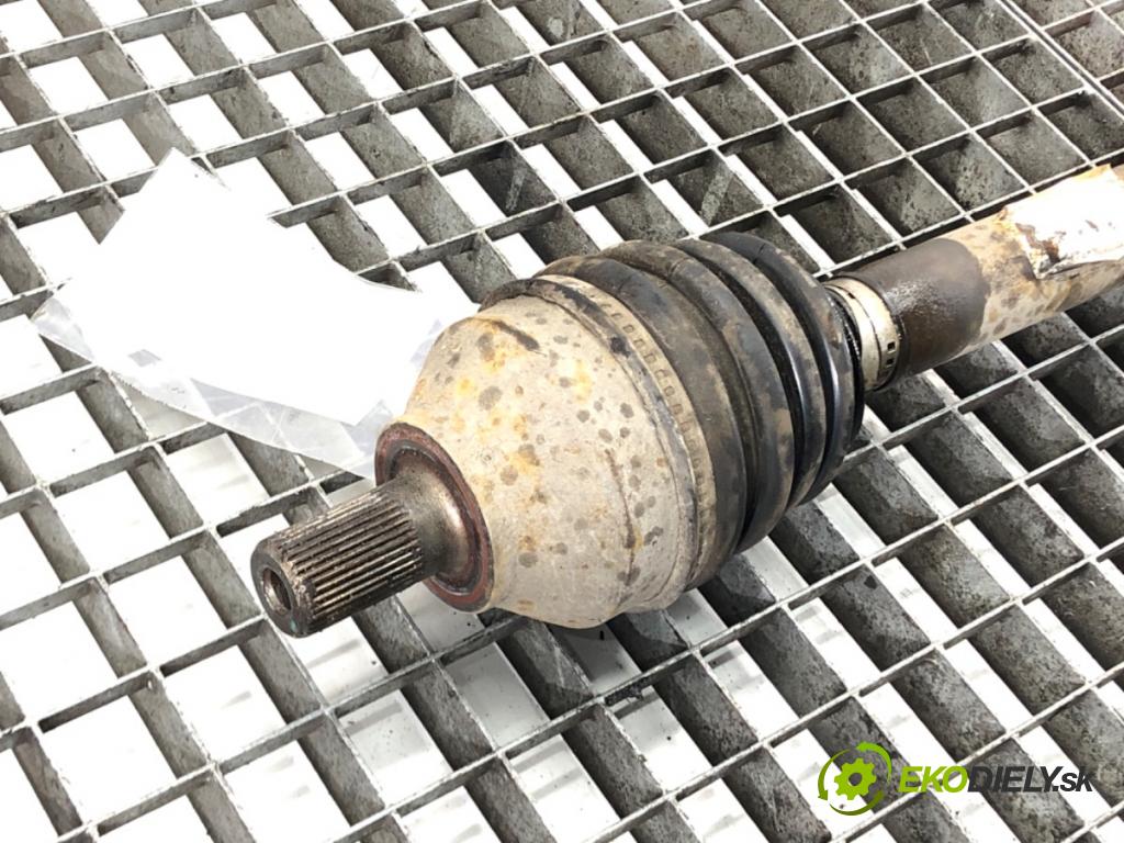 VOLVO C30 (533) 2006 - 2013    2.0 D 100 kW [136 KM] olej napędowy 2006 - 2012  Poloos pravá 30783172 (Poloosy)