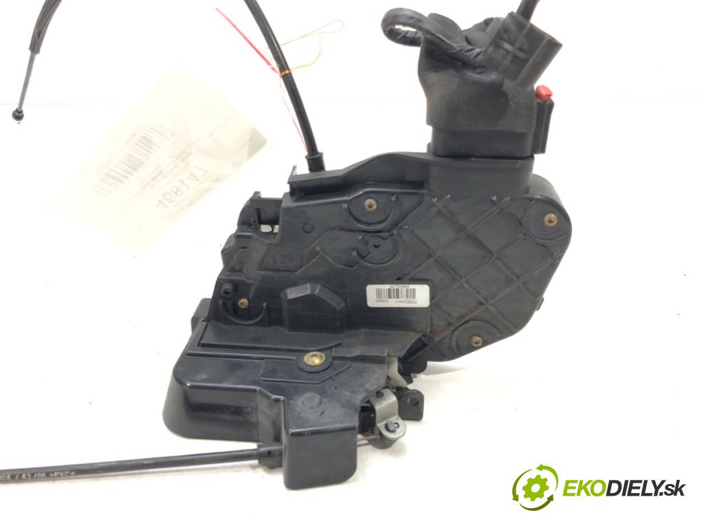 VOLVO C30 (533) 2006 - 2013    2.0 D 100 kW [136 KM] olej napędowy 2006 - 2012  zámok přední část pravý 30753664