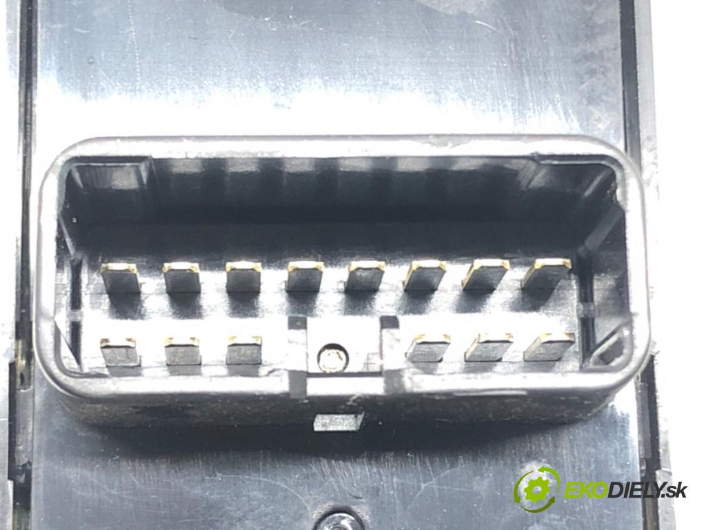 CITROEN C-CROSSER (VU_, VV_) 2007 - 2022    2.2 HDi 115 kW [156 KM] olej napędowy 2007 - 2022  Prepínač okien 8608A185 (Prepínače, spínače, tlačidlá a ovládače kúrenia)