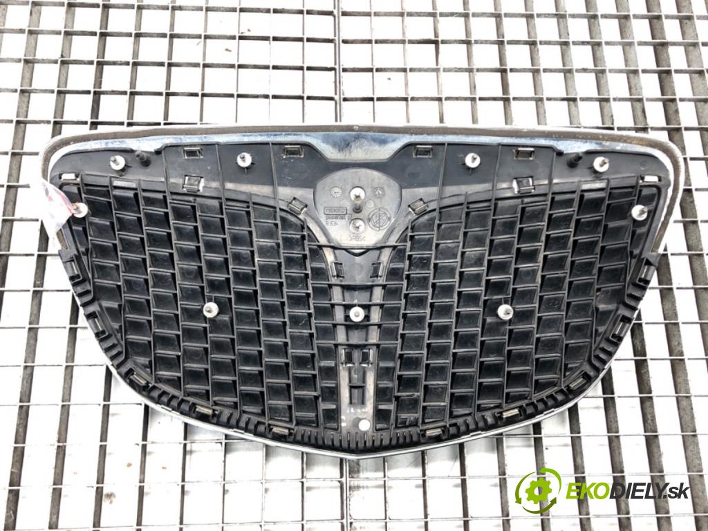 LANCIA YPSILON (843_) 2003 - 2011    1.2 (843.AXA1A) 44 kW [60 KM] benzyna 2003 - 2011  mřížka maska 735349457 (Mřížky (masky) chladičů)