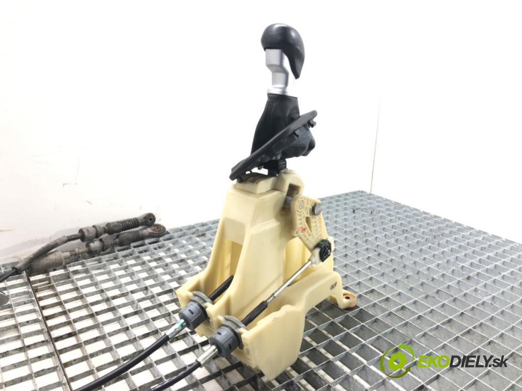 KIA SPORTAGE III (SL) 2009 - 2022    1.6 GDI 99 kW [135 KM] benzyna 2011 - 2022  Kulisa 43700-3WXXX (Rýchlostné páky / kulisy)