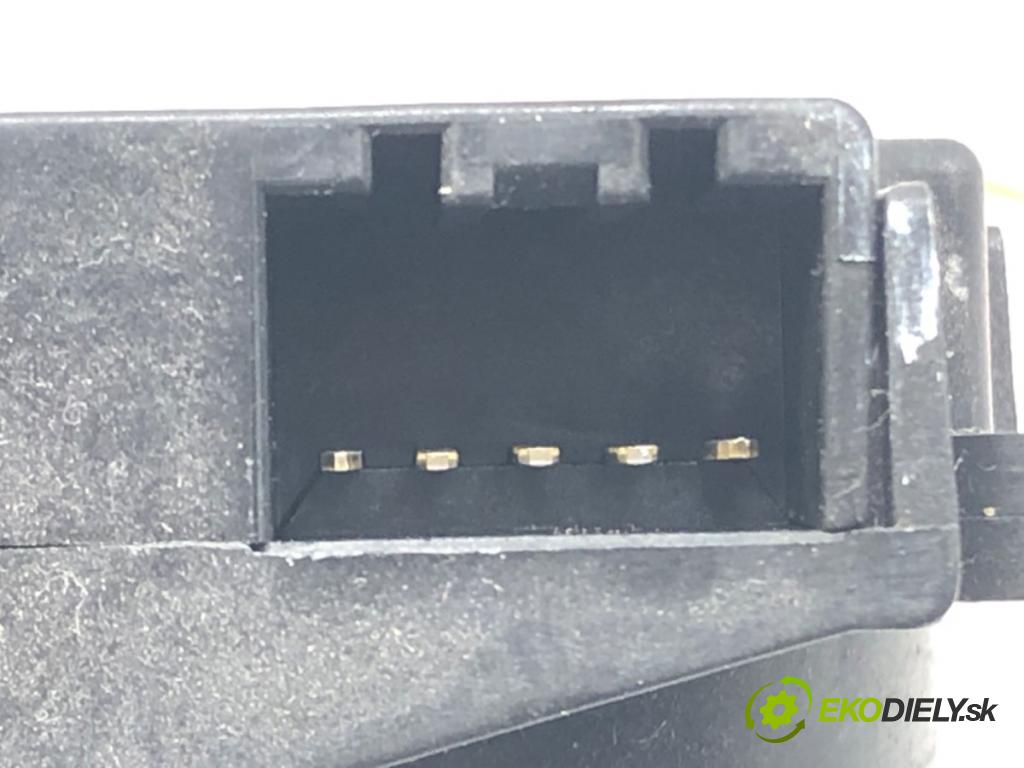 KIA SPORTAGE III (SL) 2009 - 2022    1.6 GDI 99 kW [135 KM] benzyna 2011 - 2022  Motorček kúrenia  (Motorčeky kúrenia)