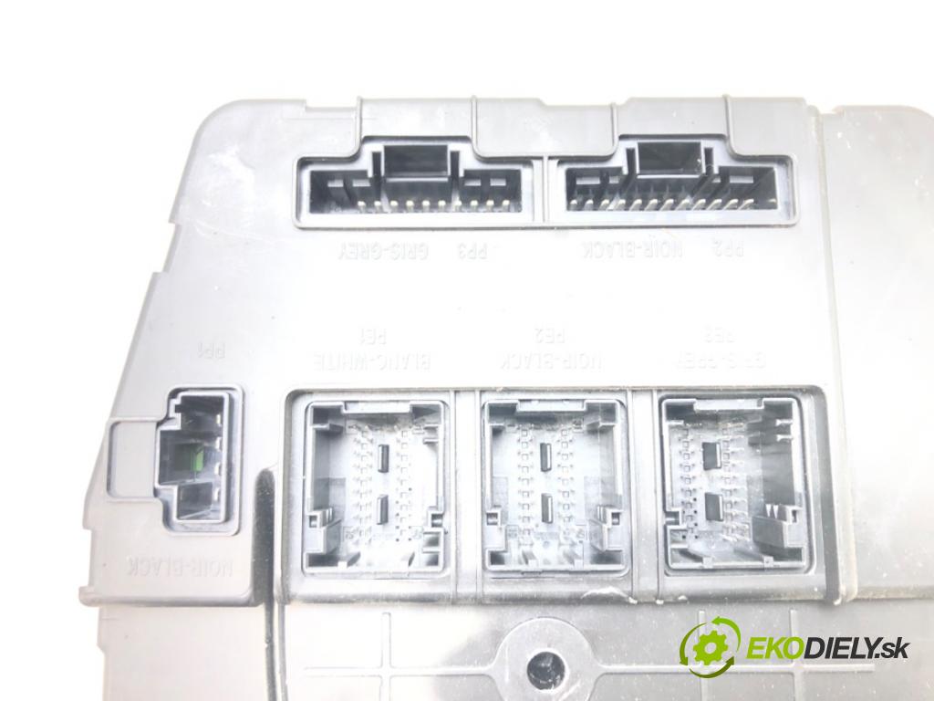 RENAULT SCÉNIC II (JM0/1_) 2003 - 2010    1.9 dCi (JM0G, JM12, JM1G, JM2C) 88 kW [120 KM] ol  Modul UCH 8200525386 (Ostatné)