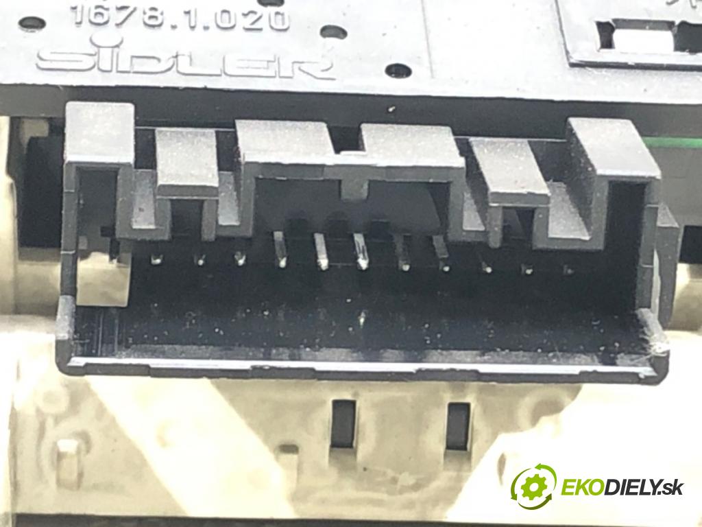 AUDI A6 C6 Avant (4F5) 2004 - 2011    3.0 TDI quattro 165 kW [225 KM] olej napędowy 2005  svetlo stropné 4F0947135AT (Osvetlenie interiéru)