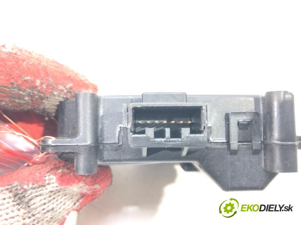 CHEVROLET CAMARO 2015 - 2022    2.0 Turbo 202 kW [275 KM] benzyna 2016 - 2022  Motorček kúrenia AW063800-1910 (Motorčeky kúrenia)