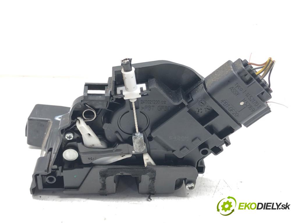 FORD FOCUS II (DA_, HCP, DP) 2004 - 2013    1.6 TDCi 80 kW [109 KM] olej napędowy 2004 - 2012  zámok přední část levý 3M5AR21813ET