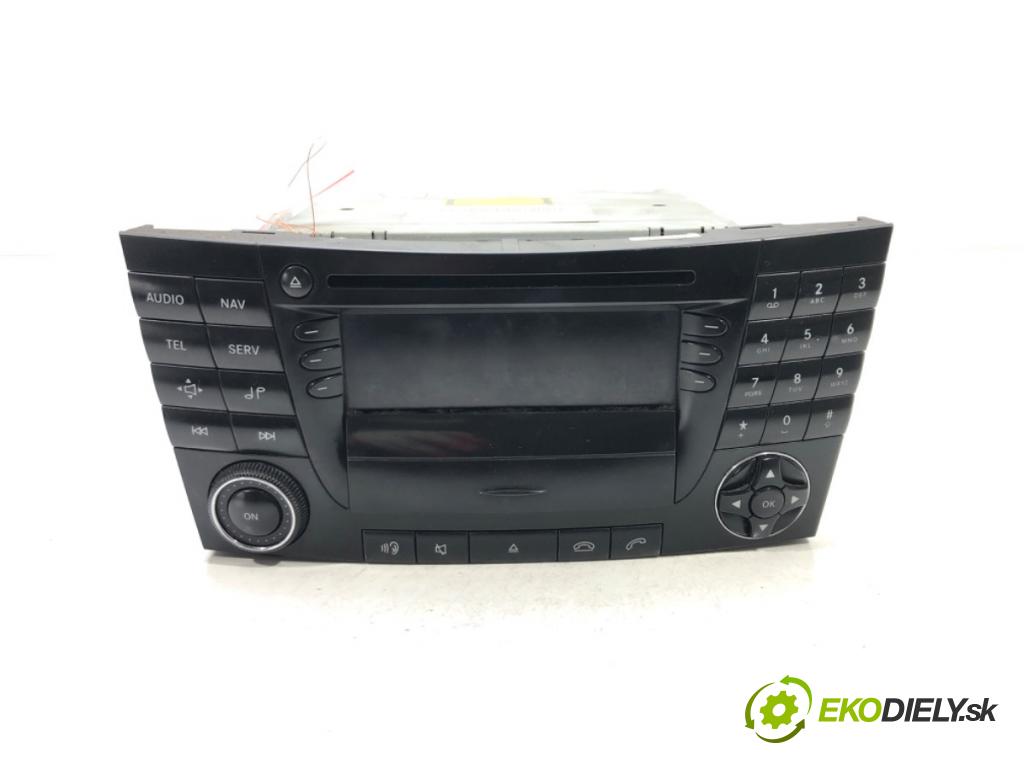 MERCEDES-BENZ KLASA E (W211) 2002 - 2009    E 220 CDI (211.006) 110 kW [150 KM] olej napędowy   RADIO A2118201079 (Audio zariadenia)