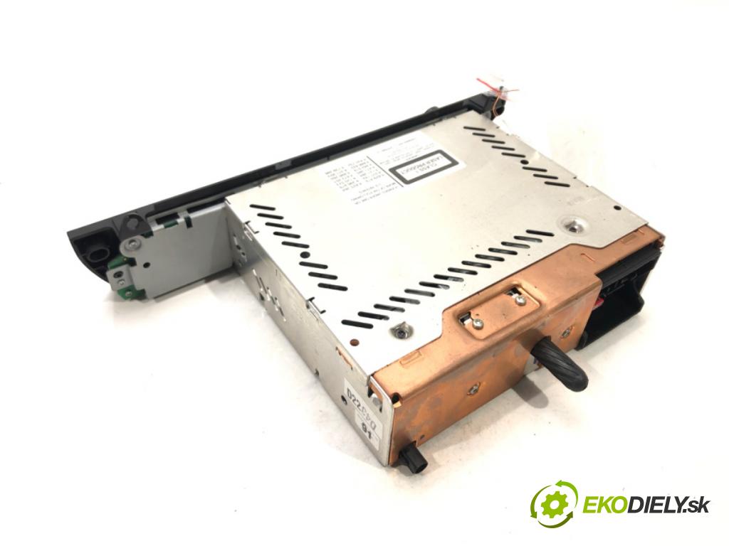 BMW X3 (E83) 2003 - 2011    2.0 d 110 kW [150 KM] olej napędowy 2004 - 2007  RADIO 9138430 (Audio zariadenia)