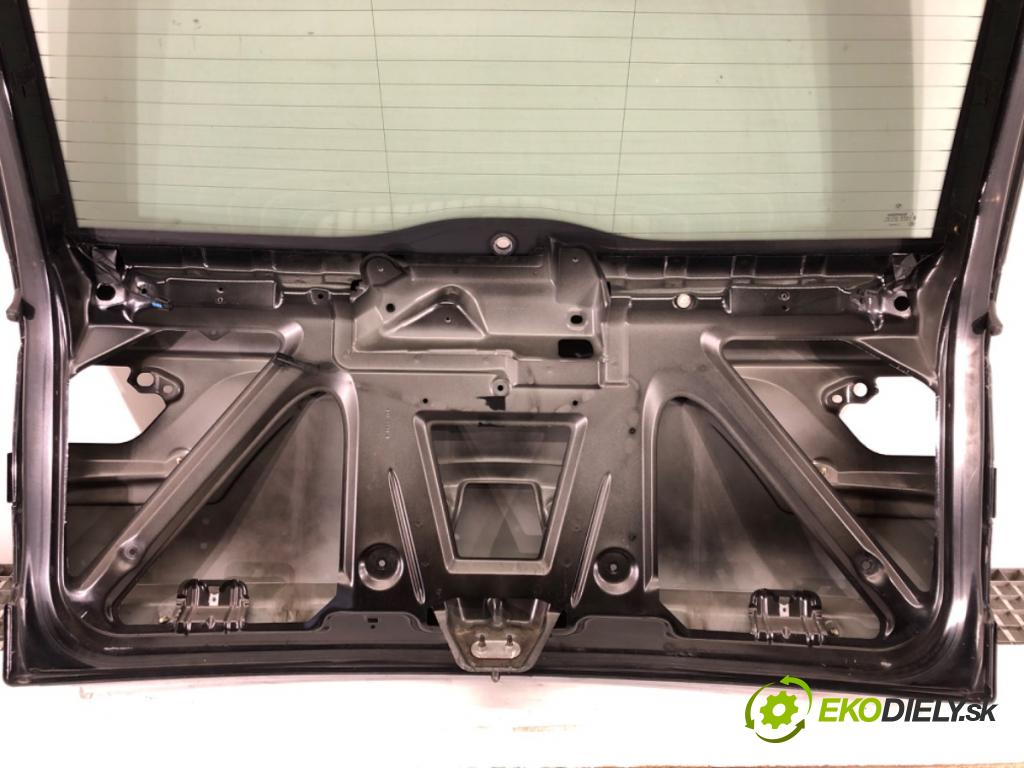 BMW X3 (E83) 2003 - 2011    2.0 d 110 kW [150 KM] olej napędowy 2004 - 2007  zadní část kapota  (Zadní kapoty)