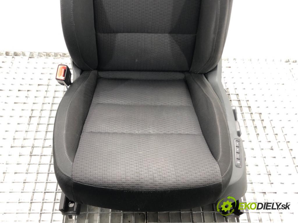SKODA SUPERB II (3T4) 2008 - 2015    2.0 TDI 125 kW [170 KM] olej napędowy 2008 - 2015  Sedadlo ľavy  (Sedačky, sedadlá)