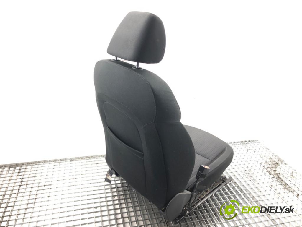 SKODA SUPERB II (3T4) 2008 - 2015    2.0 TDI 125 kW [170 KM] olej napędowy 2008 - 2015  Sedadlo ľavy  (Sedačky, sedadlá)