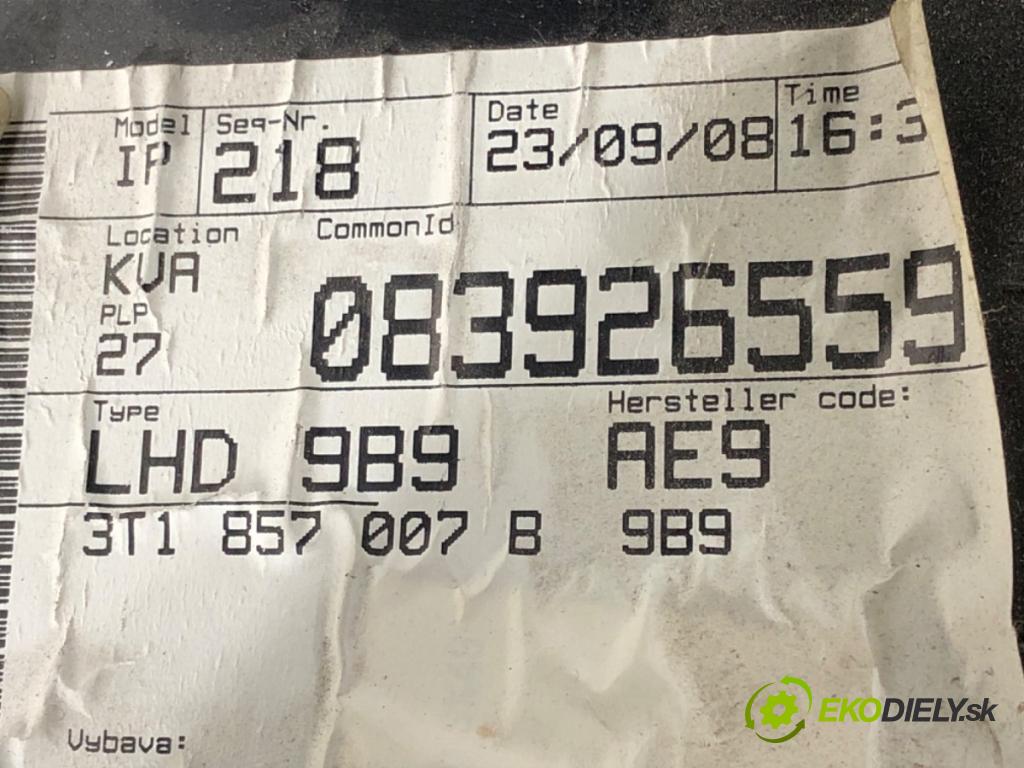 SKODA SUPERB II (3T4) 2008 - 2015    2.0 TDI 125 kW [170 KM] olej napędowy 2008 - 2015  Palubná doska  (Palubné dosky)