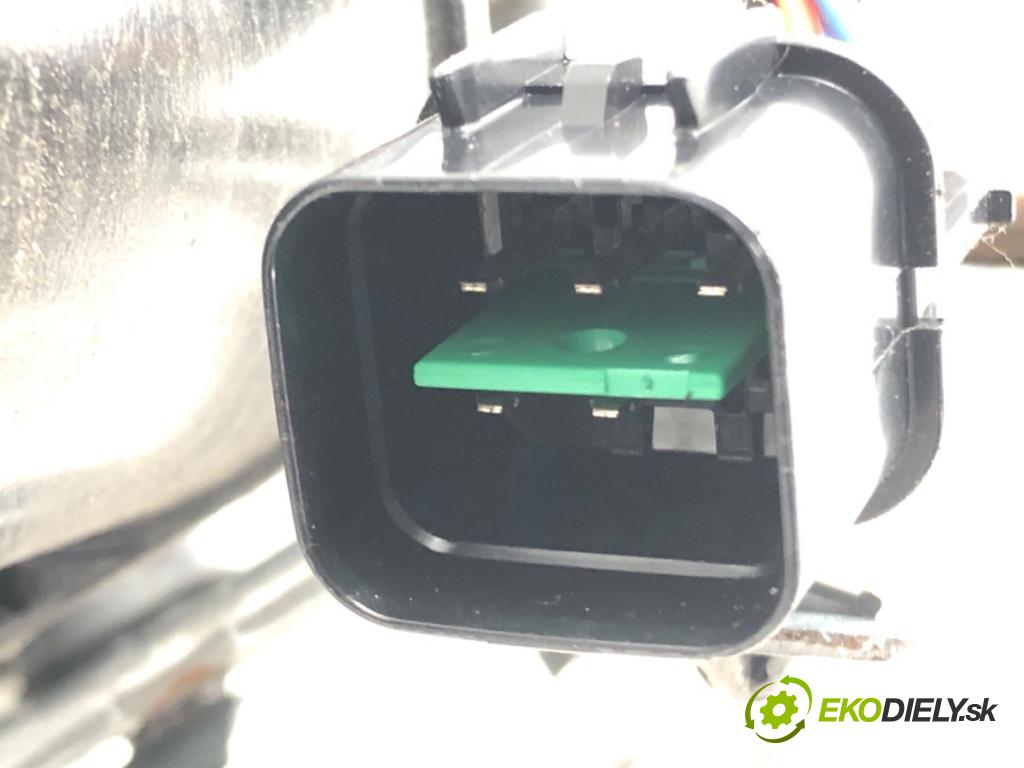 HYUNDAI ix35 (LM, EL, ELH) 2009 - 2022    2.0 CRDi 135 kW [184 KM] olej napędowy 2012 - 2022  Mechanizmus stieračov predný  (Motorčeky stieračov predné)