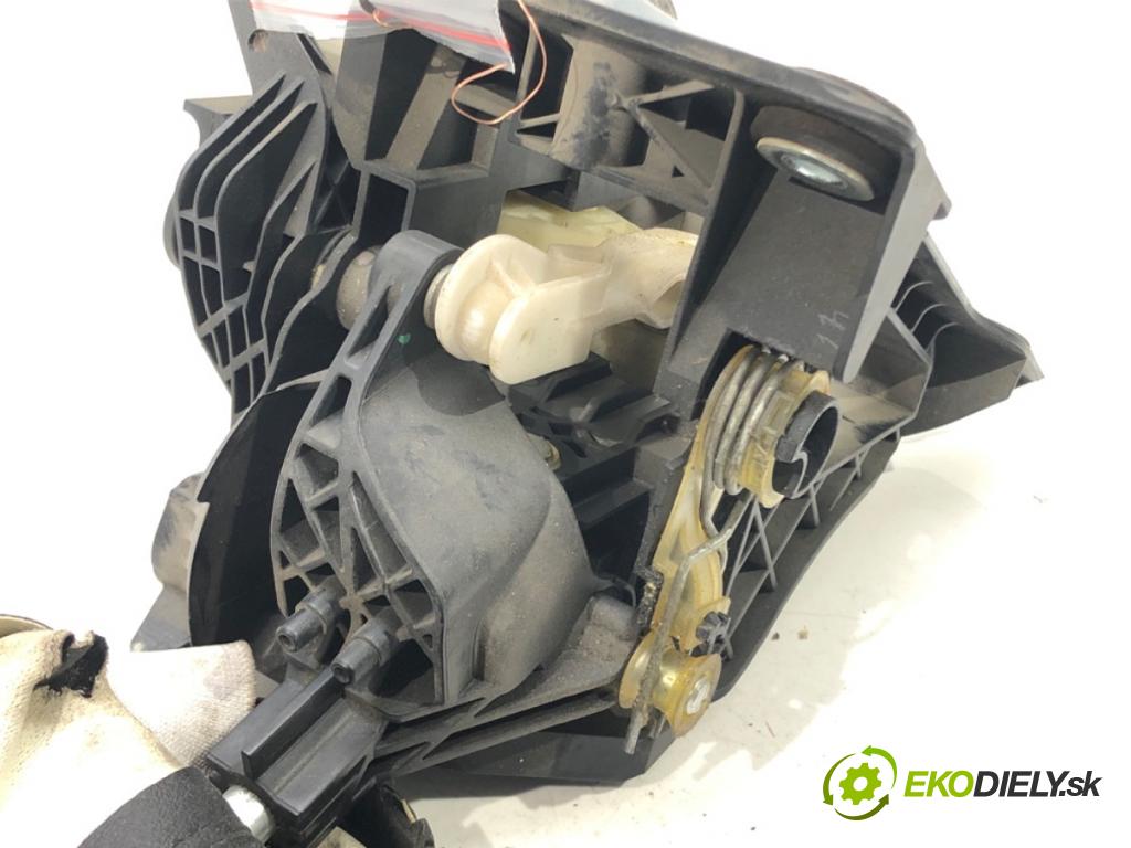 FORD TRANSIT Autobus (FD_ _, FB_ _, FS_ _, FZ_ _, FC_ _) 2006 - 2014    2.2 TDCi 81 kW [110 KM] olej napędowy 2006 - 2014  Kulisa 6C1R-7C453-DB (Rýchlostné páky / kulisy)