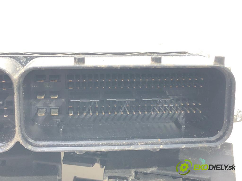 OPEL INSIGNIA A (G09) 2008 - 2017    2.0 CDTI (68) 118 kW [160 KM] olej napędowy 2008 -  riadiaca jednotka Motor 55577619 (Riadiace jednotky)
