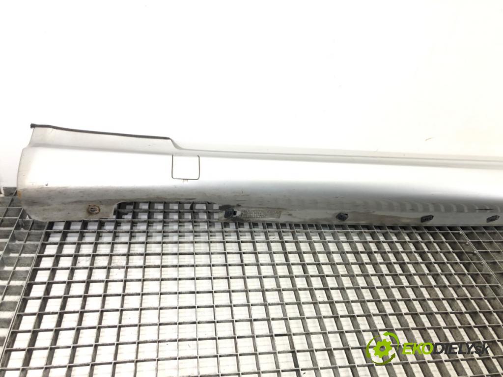 MERCEDES-BENZ C208 coupe 2000 255 kW 55 AMG (208.374) 5439 Lišta prahová ľavá strana A2086981054 (Lišta prahová)