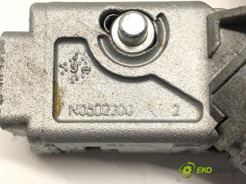 PEUGEOT 107 (PM_, PN_) 2005 - 2014    1.0 50 kW [68 KM] benzyna 2005 - 2014  spinačka N0501412 (Spínacie skrinky a kľúče)