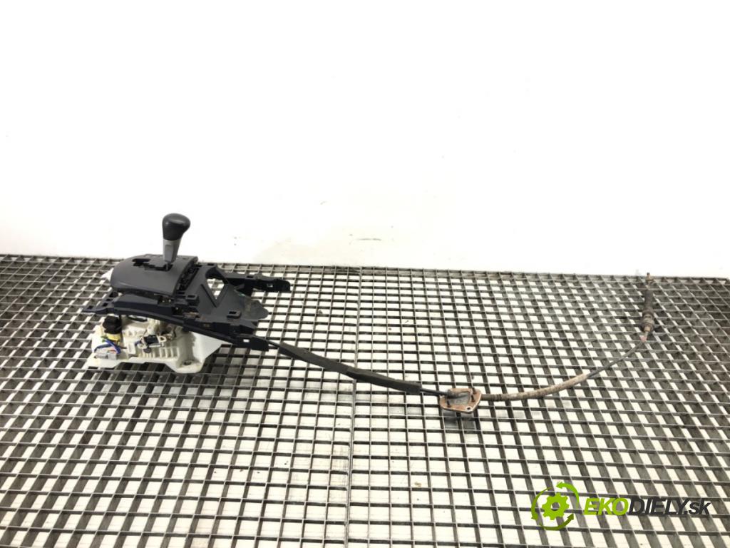 MITSUBISHI OUTLANDER II (CW_W) 2006 - 2012    3.0 FWD 162 kW [220 KM] benzyna 2006 - 2012  Kulisa  (Rýchlostné páky / kulisy)