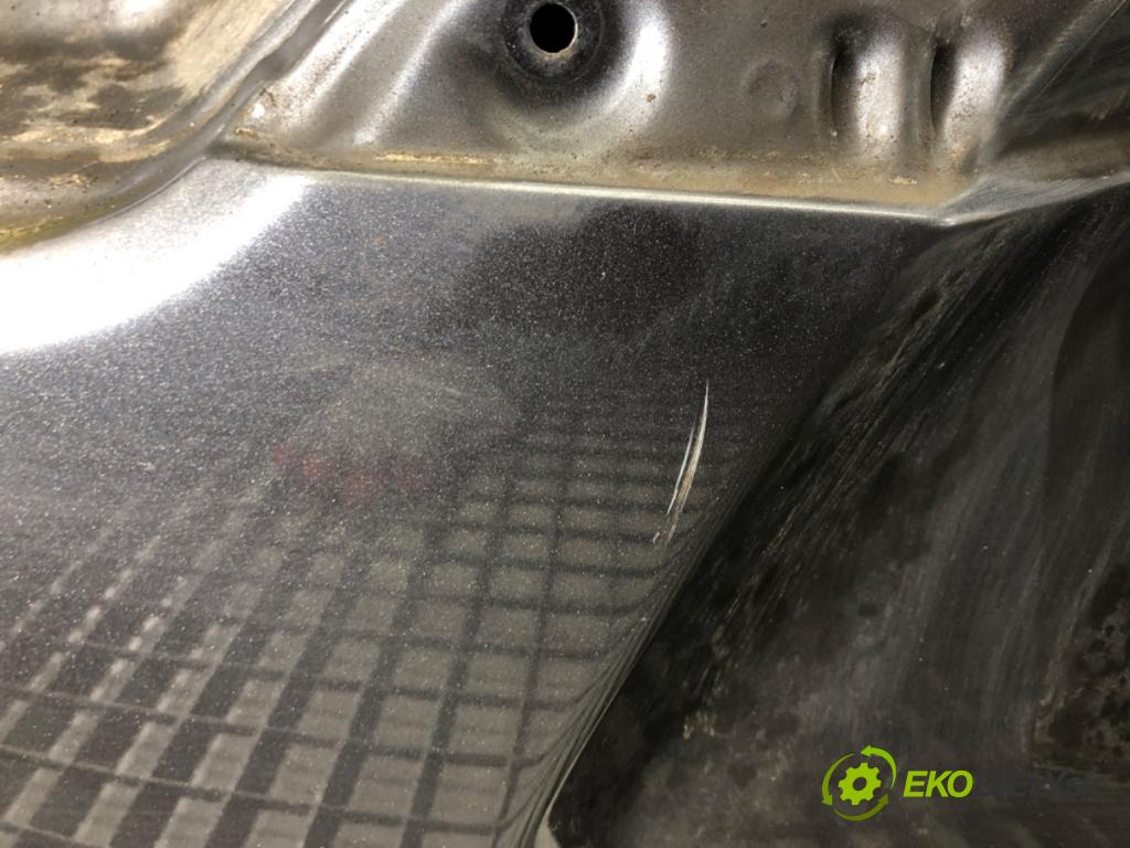 MITSUBISHI OUTLANDER II (CW_W) 2006 - 2012    3.0 FWD 162 kW [220 KM] benzyna 2006 - 2012  zadní část kapota  (Zadní kapoty)