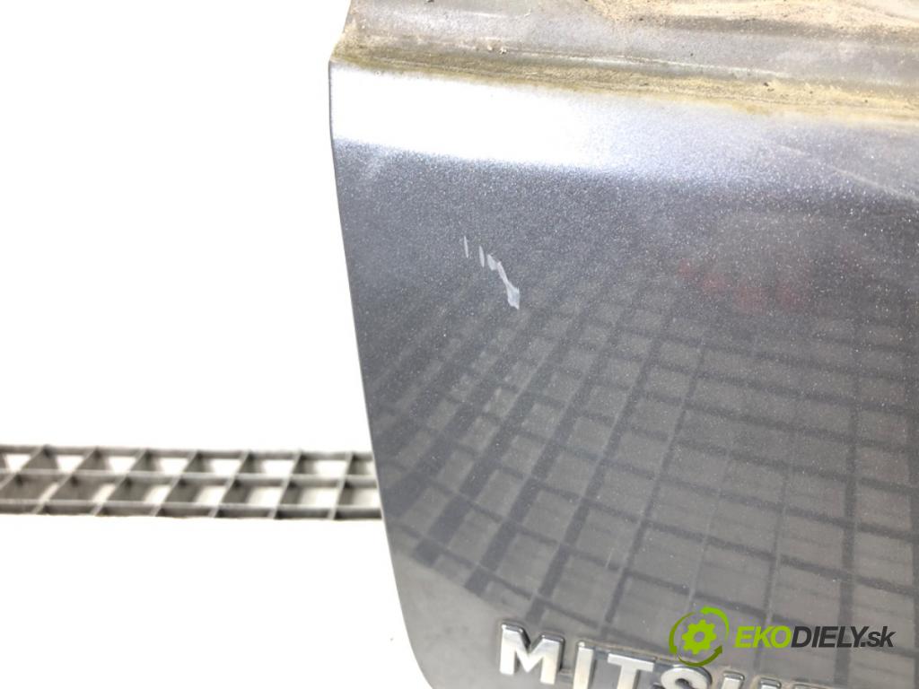 MITSUBISHI OUTLANDER II (CW_W) 2006 - 2012    3.0 FWD 162 kW [220 KM] benzyna 2006 - 2012  zadní část kapota  (Zadní kapoty)