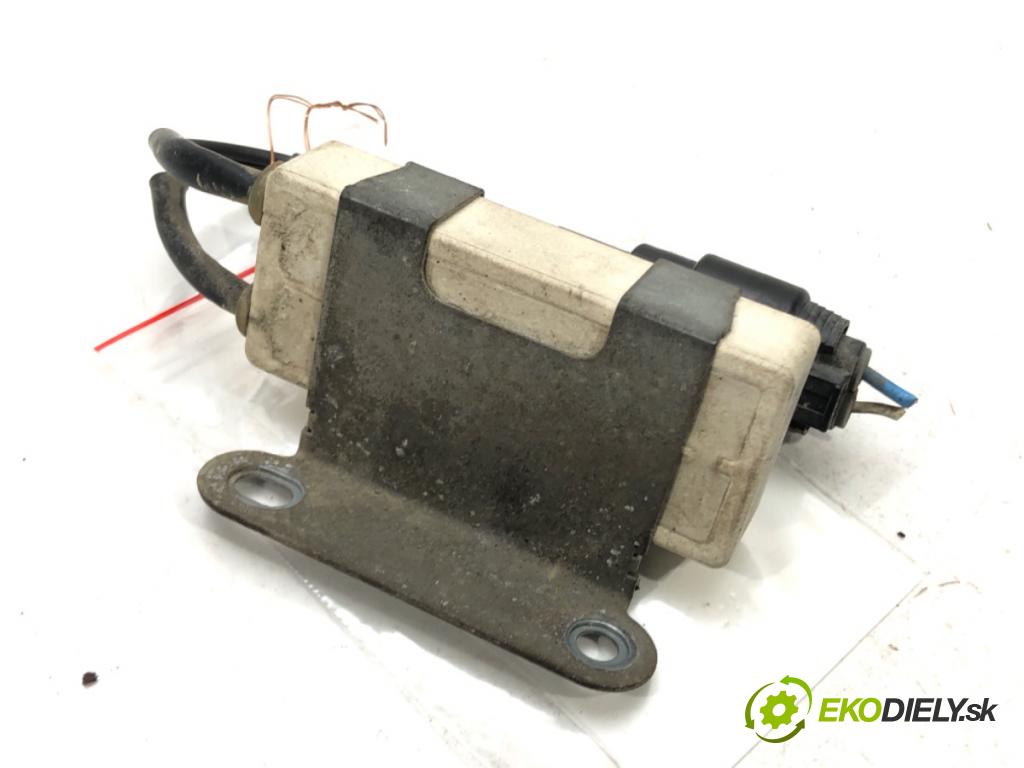 TOYOTA YARIS (_P9_) 2005 - 2014    1.0 VVT-i (KSP90_) 51 kW [69 KM] benzyna 2005 - 20  Modul Riadiaca jednotka ventilátora 246810-5731A (Ostatné)