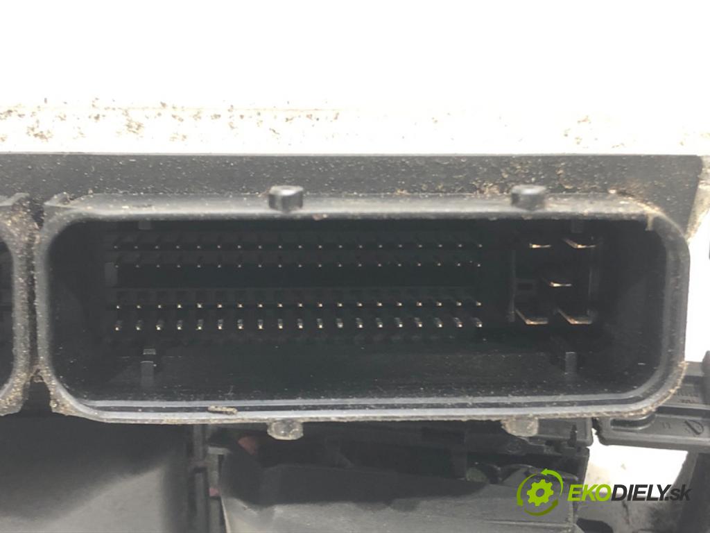 SEAT ALHAMBRA (7V8, 7V9) 1996 - 2010    1.9 TDI 96 kW [131 KM] olej napędowy 2002 - 2008  riadiaca jednotka Motor 038906019BH (Riadiace jednotky)