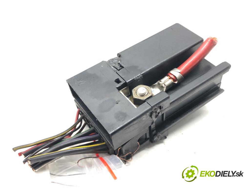 BMW 5 (E39) 1995 - 2003    525 tds 105 kW [143 KM] olej napędowy 1996 - 2003  relé sviečok žhavenia 2246473 (Relé)