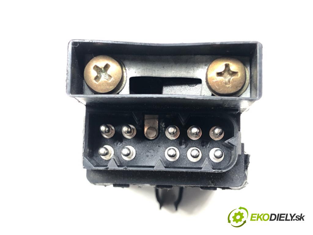 BMW 5 (E39) 1995 - 2003    525 tds 105 kW [143 KM] olej napędowy 1996 - 2003  relé sviečok žhavenia 2246473 (Relé)