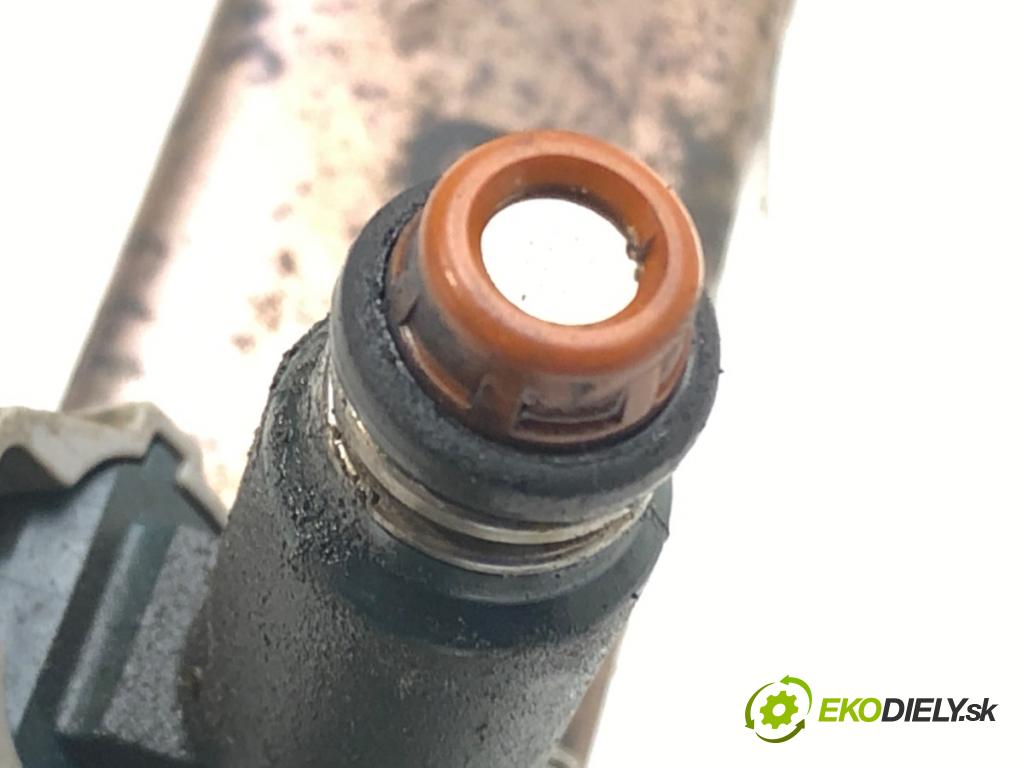 NISSAN ALTIMA (L31) 2001 - 2007    2.5 131 kW [178 KM] benzyna 2001 - 2006  Lišta vstrekovacia Vstrekovacie ventily  (Vstrekovacie lišty)