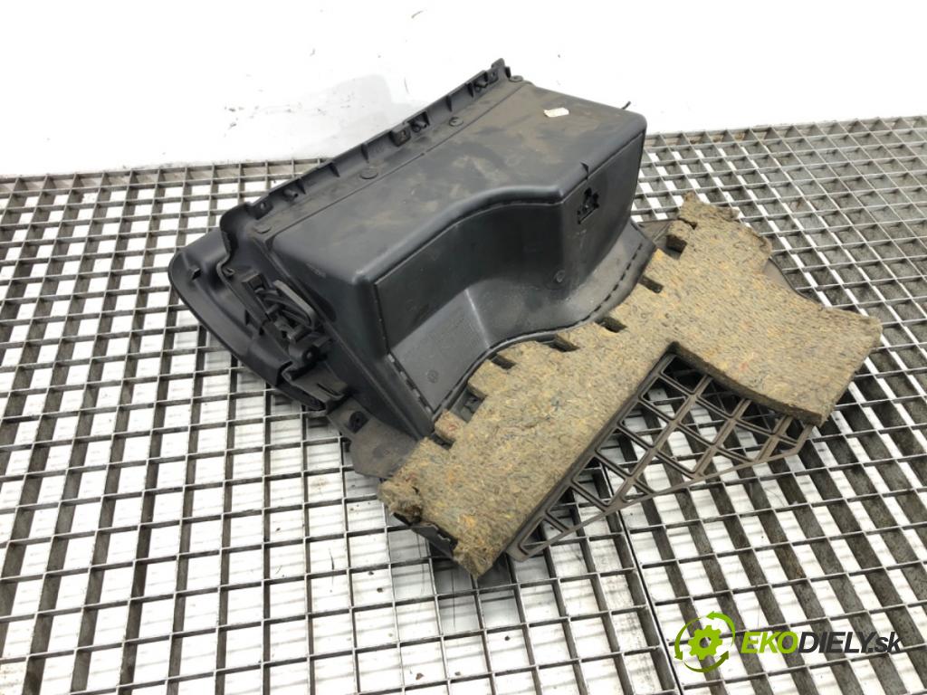 VW PASSAT B5 (3B2) 1996 - 2001    ---  přihrádka kastlík spolujezdce 3B1857101 (Přihrádky, kastlíky)